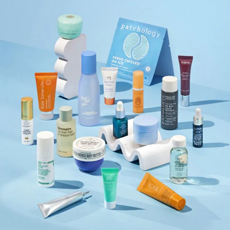 15. Travel‑Size Skincare Minis Set